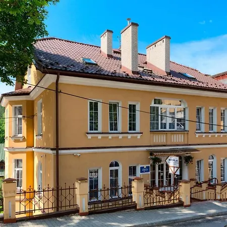 Stella לינה וארוחת בוקר 3*